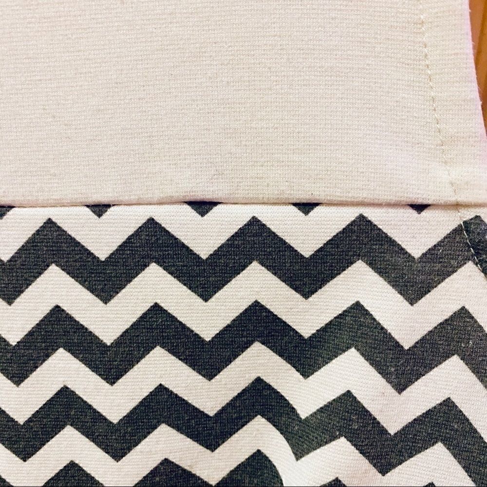 Altar'd State grey white chevron sleeveless dress - Picture 3 of 8